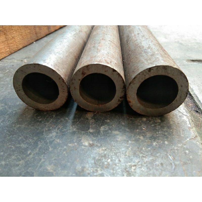 Pipa Besi Seamless Od 32 mm Id 21 mm Panjang 28 cm