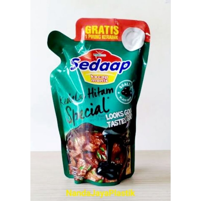 

SEDAAP Kecap Manis Kedelai Hitam Spedial Kemasan 520 ML