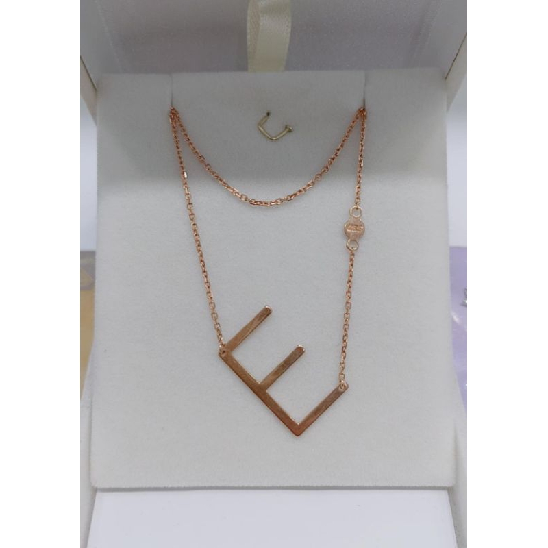 Kalung emas huruf E kadar 8k berat 2,06gr