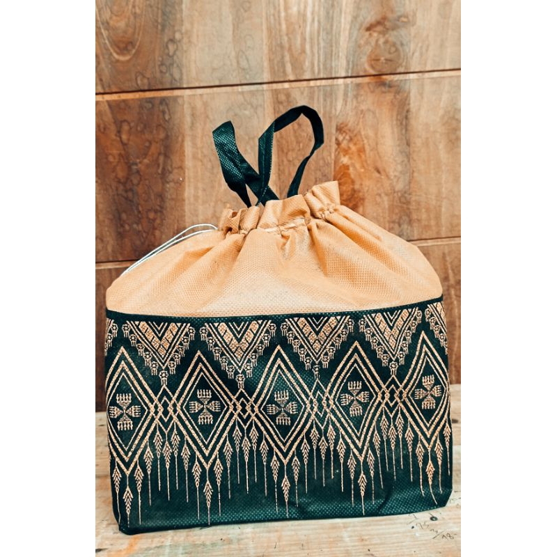 Tas serut motif batik / tas hajatan