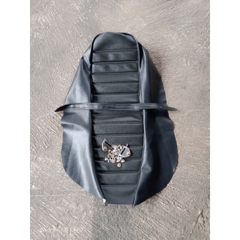 Bungkus jok Honda win,sarung jok custom Honda win