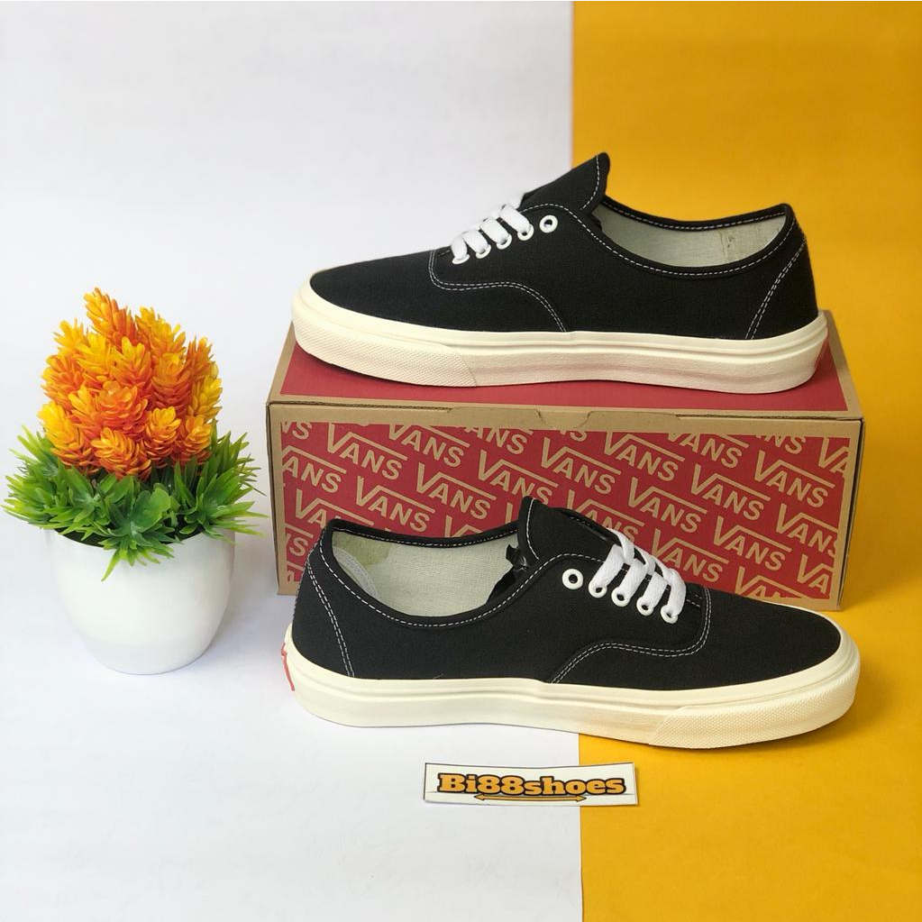 Sepatu Vans authentic black white og sneakers pria wanita kasual keren