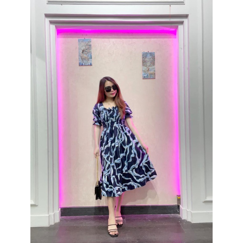 RD FASHION - SMOCKED DRESS / Gaun musim panas kasual baru Lengan pendek smocked dress lipit bunga dengan dasi belakang / gaun kasual A-line gaun smocked berlipat bunga lengan pendek-VANESSA NEVY