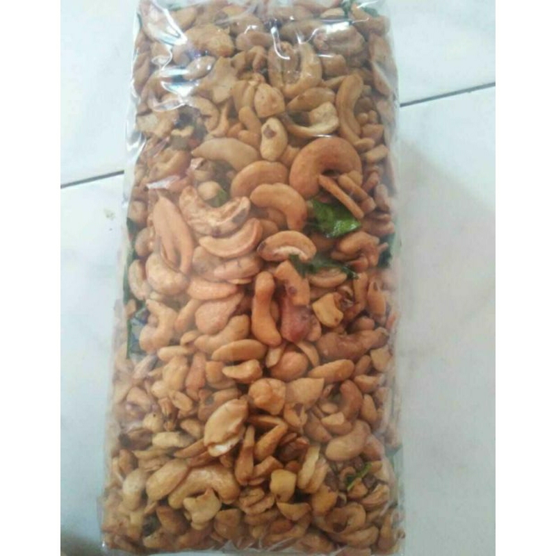 

kacang mede pecahan mateng original 1kg