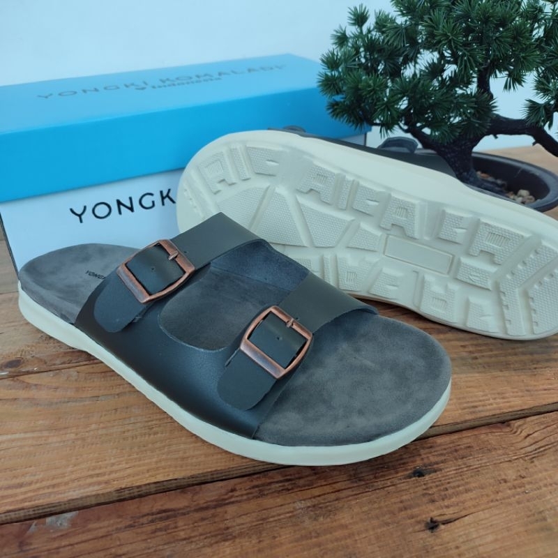 Sandal pria casual Yongki Komaladi kekinian//sendal slop pria distro