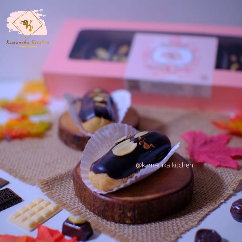 

(dikirim BESOK) Éclair Eclair Kamanika Kitchen isi 10 pcs