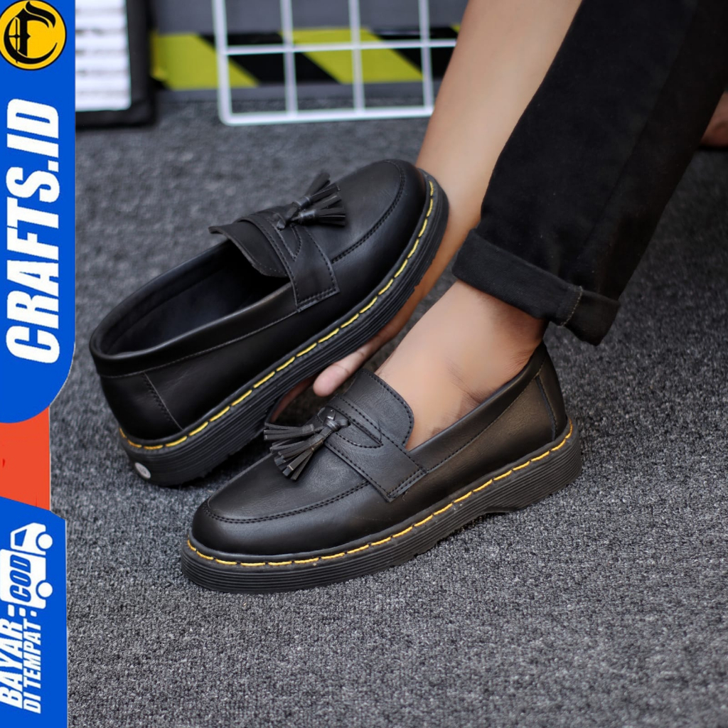 Sepatu Pantofel Formal Hitam Docmart Low Boots Kerja Pria