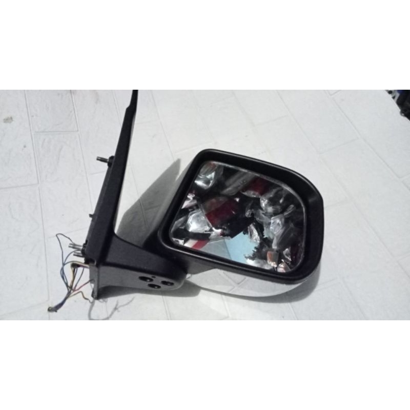 SPION TOYOTA AVANZA TYPE G 2014-2018 KANAN