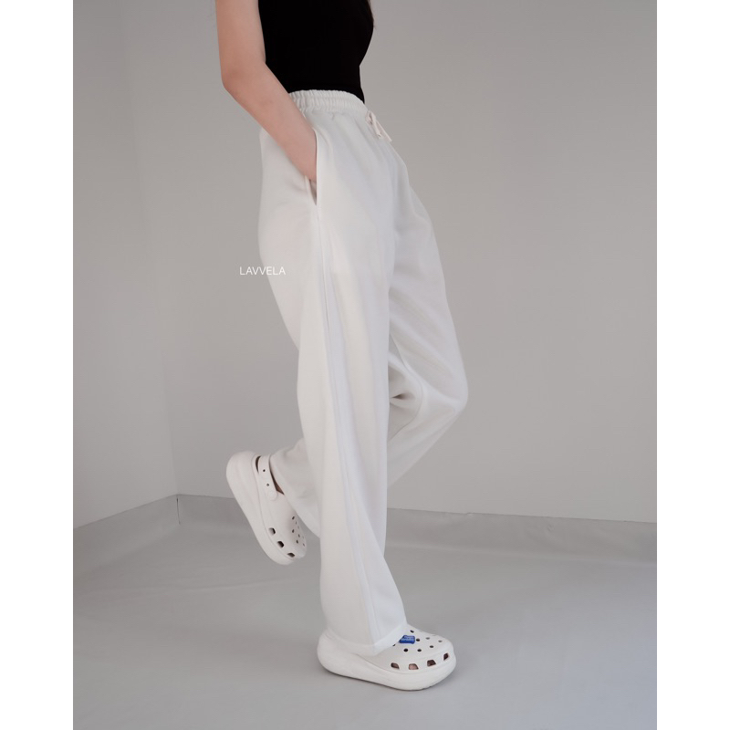 SEIRA SWEATPANTS | CELANA TRAINING | CELANA FLEECE | CELANA BASIC PANTS | CELANA KULOT | CELANA BASIC TIDUR | CELANA HOMMIE | LAVVELA | CELANA PREMIUM | CELANA WANITA | BAGGY PANTS