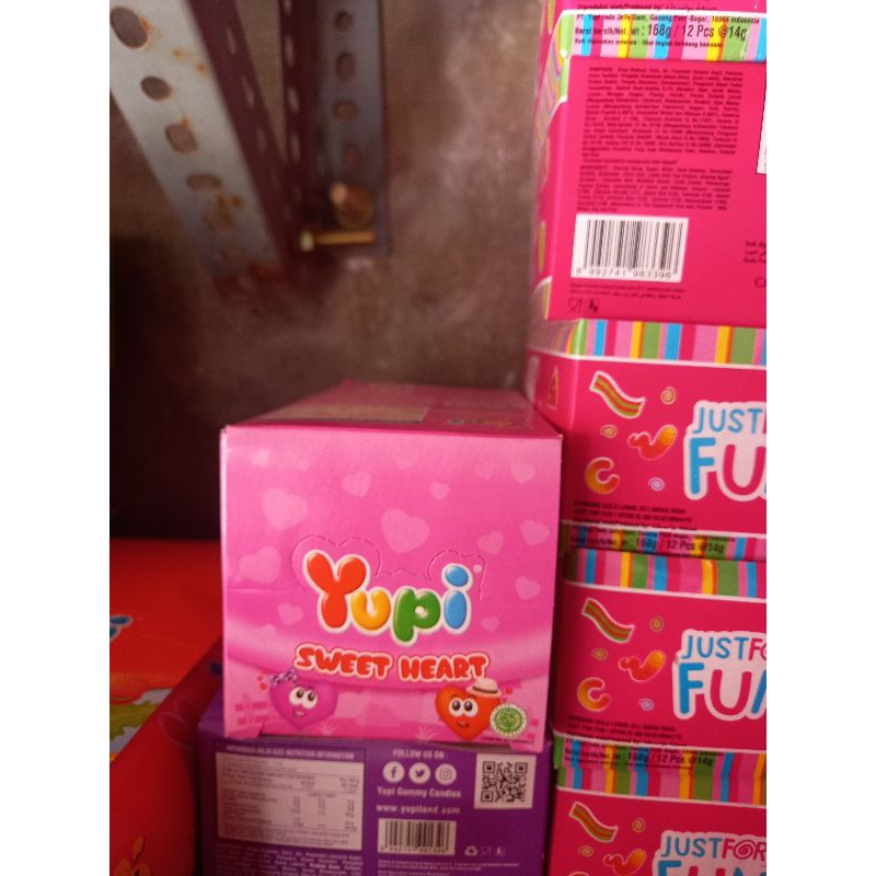 [14 gram x 12] yupi candy box