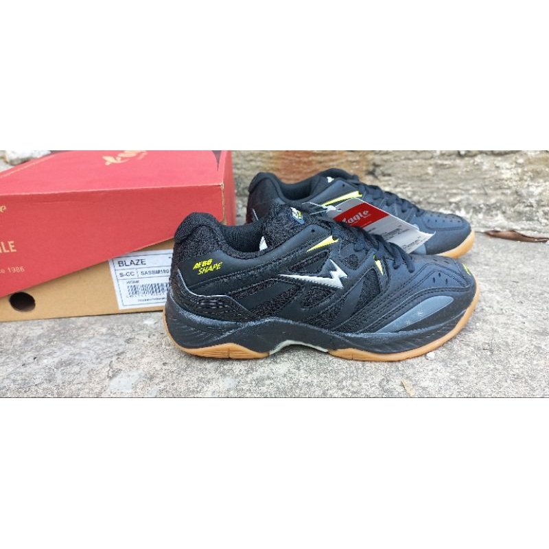 sepatu Eagle original sepatu badminton ,tenis.volly,pimpong