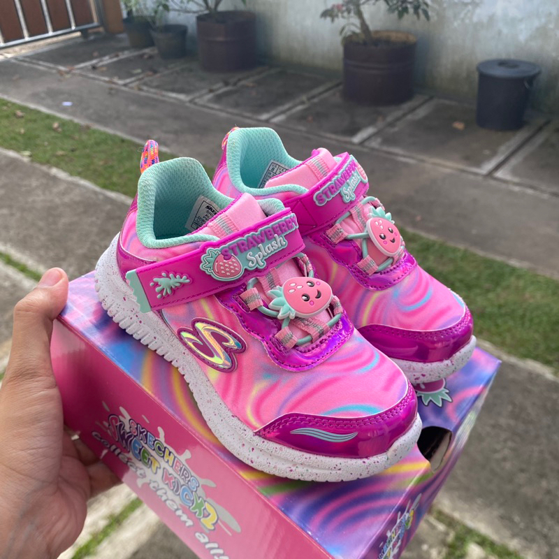 Diskon 70% Skechers kids size 22, 23, 24, 25 original sports station