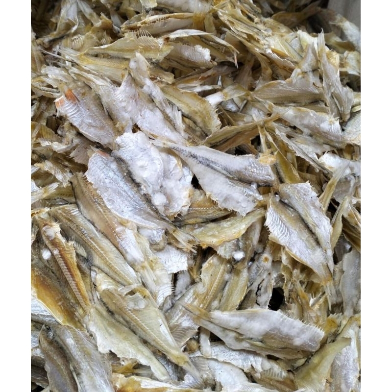 

ikan asin Kasai /isi 500gram