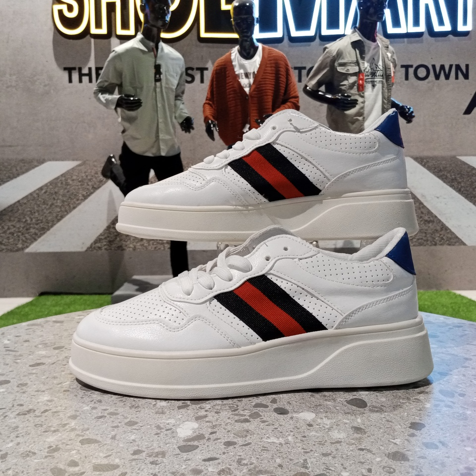 SEPATU SNEAKERS iLOOKS 8185201