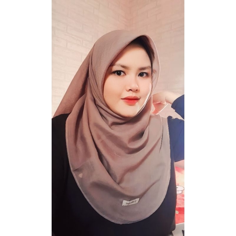 SEGIEMPAT CURVE MALAYSIAN VOAL HIJAB