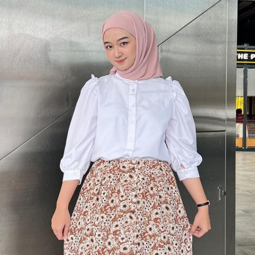 Zea Blouse hijab cotton shirt atasan wanita by Vanesha Wear