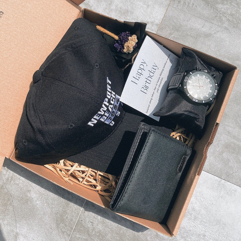 HAMPERS GIFT BOX COWOK GRADUATION/WISUDA/KADO ULANG TAHUN COWK/KADO UNTUK PACAR /KADO WISUDA/GRADUAT