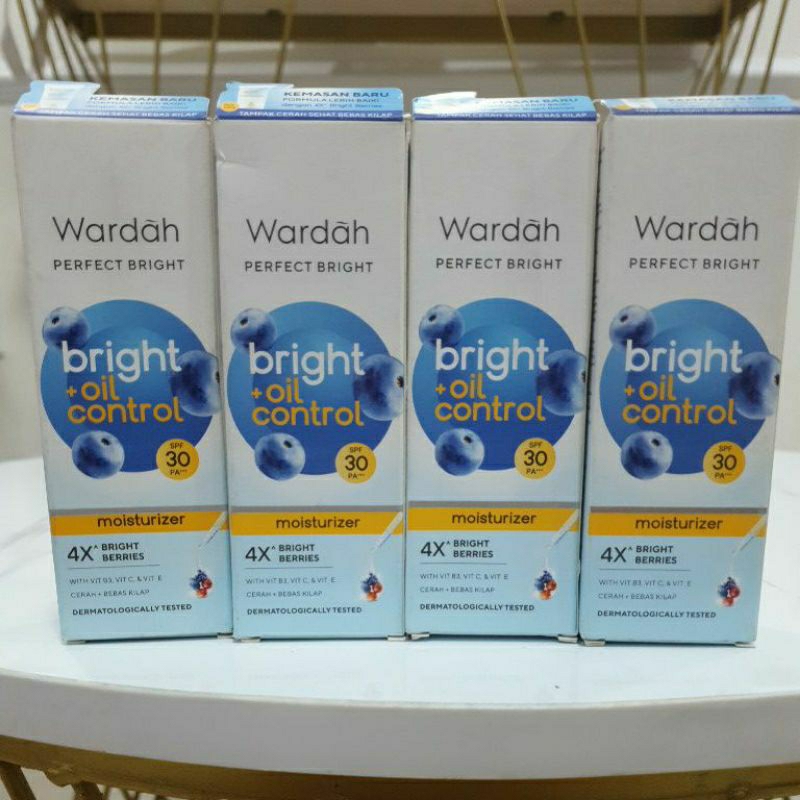 WARDAH  perfect bright + oil control spf 30 MOUSTURIZER