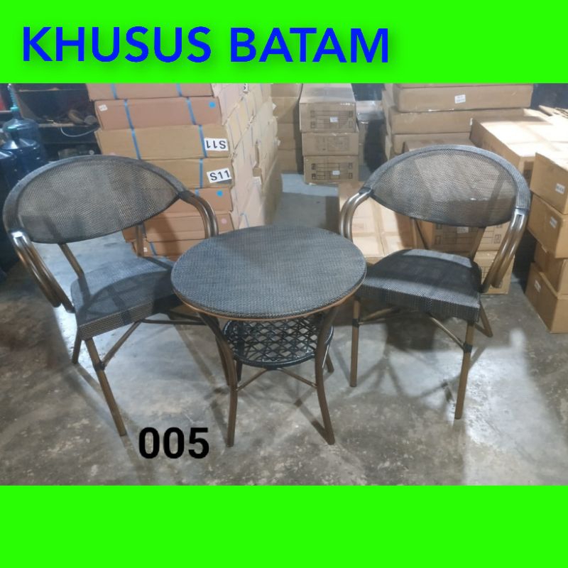 kursi teras 005 1set(2kusi+1meja)/kursi teras besi(KHUSUS BATAM)