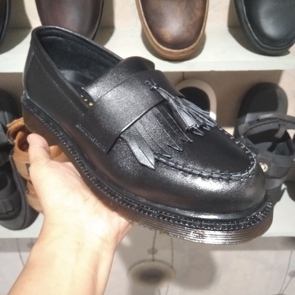 EMPIRE BLACK (Kulit Asli) Sepatu Loafers Pria Formal Kantor Kerja Kuliah Kondangan - Loafer Casual