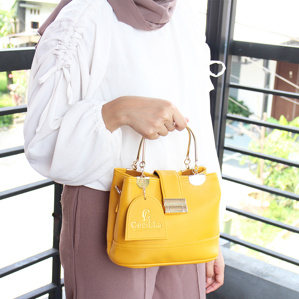 TUAH SLIMBAGS MX - 73 / Tas Selempang Wanita / Tas jinjing Wanita /NEW ARIVVAL / Shoulder Bag CeciLLa Premium 2 Ruang Gagang Besi Gold NekeL Series High quality  Tas Kerja Wanita / Tas Pesta Wanita / Tas Wanita Terbaru Kekinian &amp; Terlaris 2023