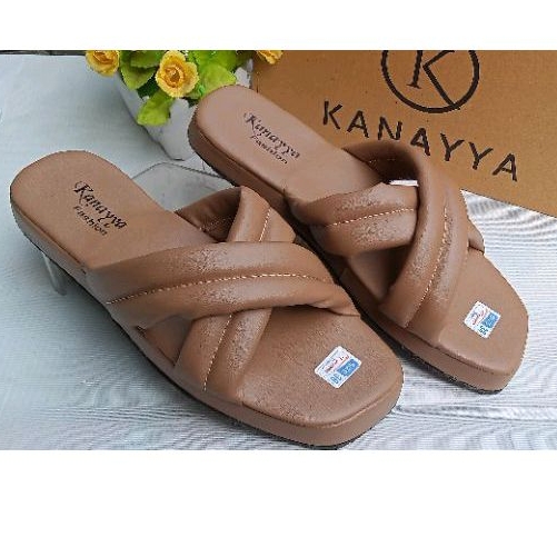 sendalwanitacewekkekinian