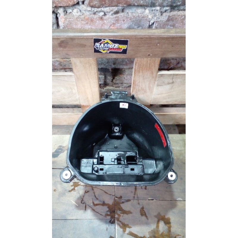 BOX BAGASI REVO FIT/BLADE 110 NEW/BLADE 125 FI ORIGINAL COPOTAN