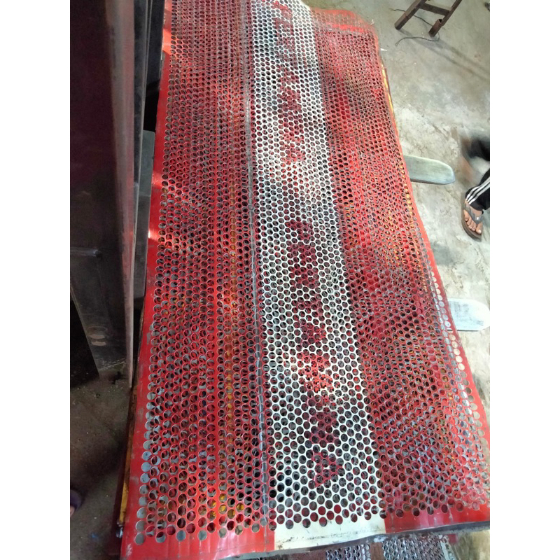 PLAT BERLUBANG BEKAS DRUM 200L