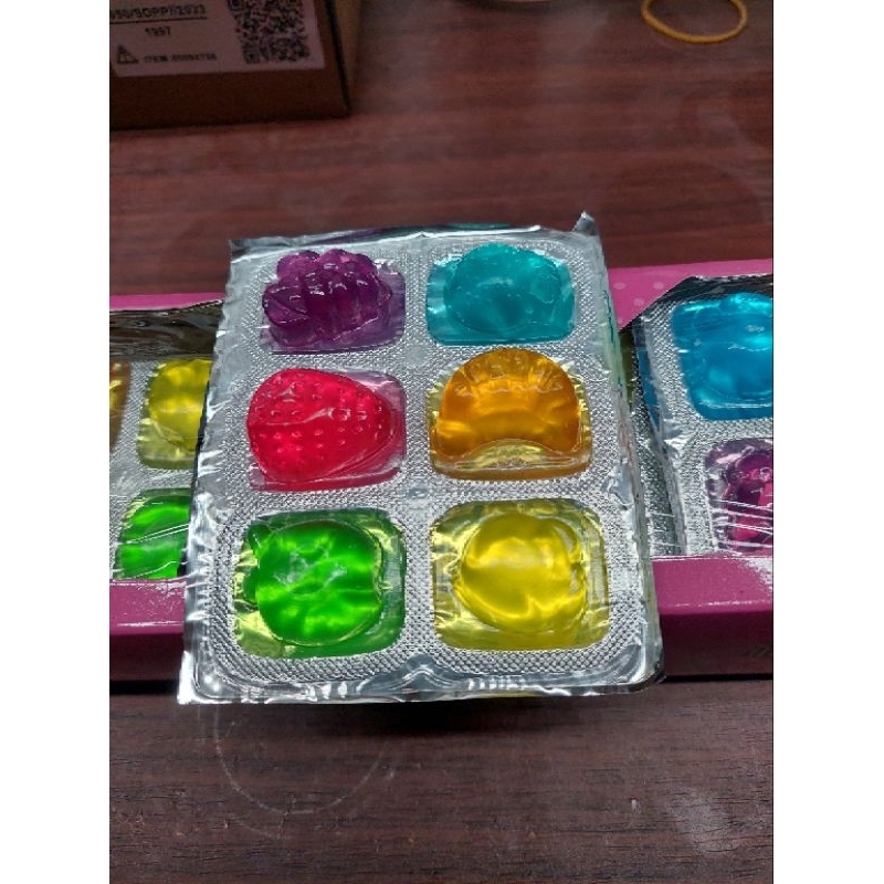 

GOGONI JELLY SARIPATI/ agar 15 lembar