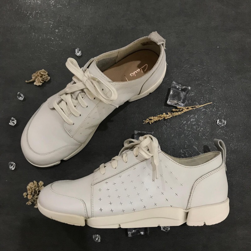 Sepatu Wanita Sneakers Clarks 100% Original Store