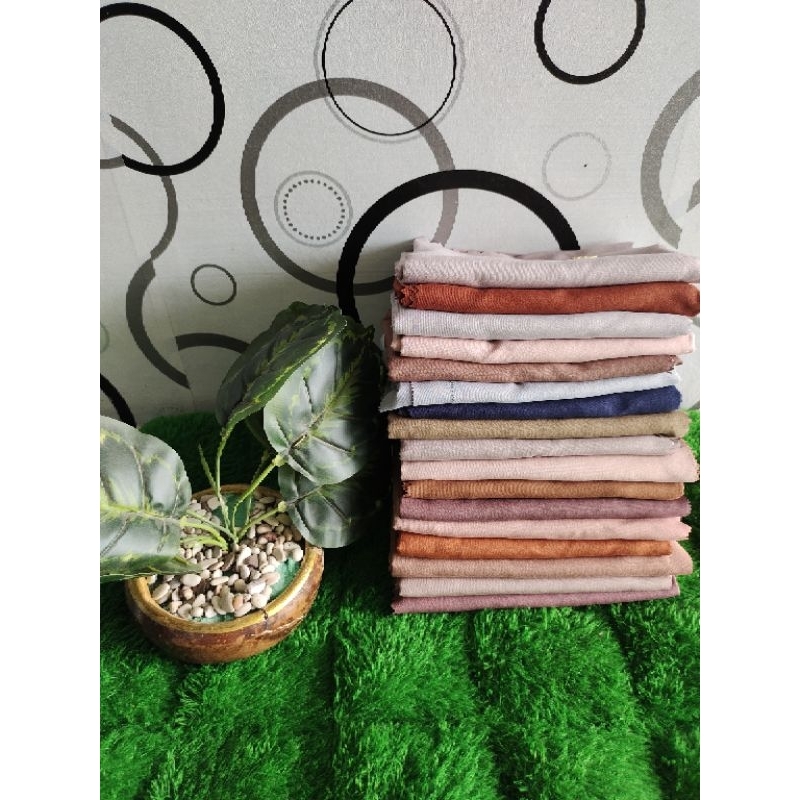 Jilbab Segi empat Umama Scarf Polos