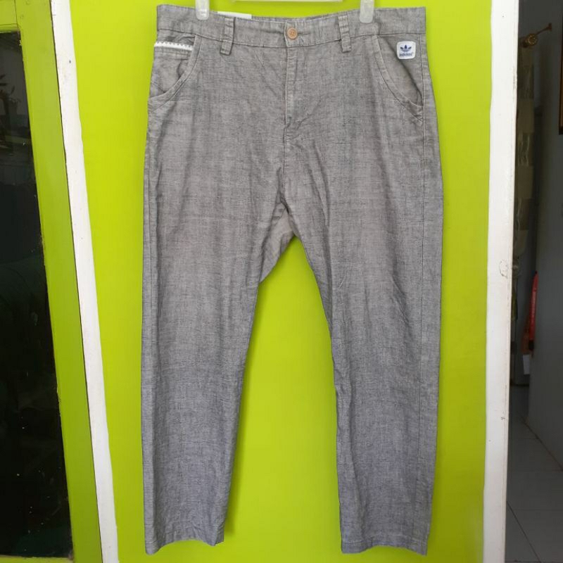 celana chino adidas