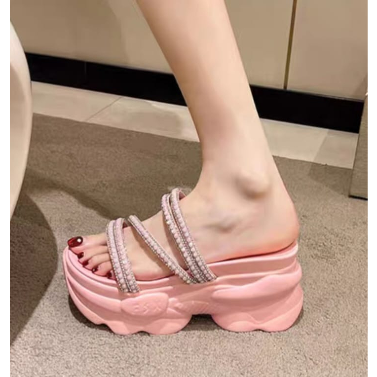 DCAL SANDAL TALI WANITA AP22