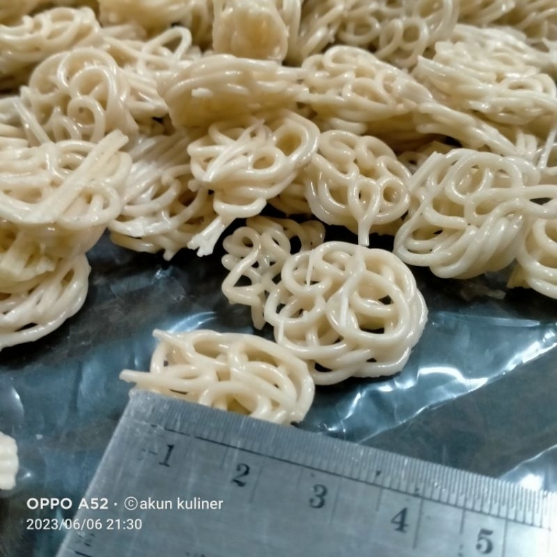 

kerupuk ikan mentah/kerupuk mawar mentah 1kg