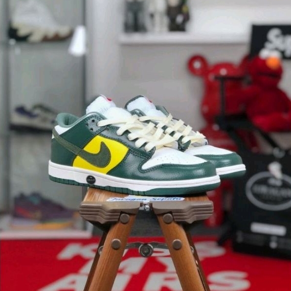 Nike Dunk Low SE &quot;Noble Green&quot;