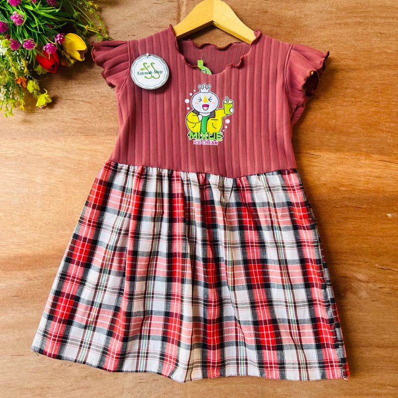 Dress Anak 1 2 3 Tahun Anak Cewek Perempuan Dress knit Mixue kotak kekinian terbaru viral ( Dress Crown )