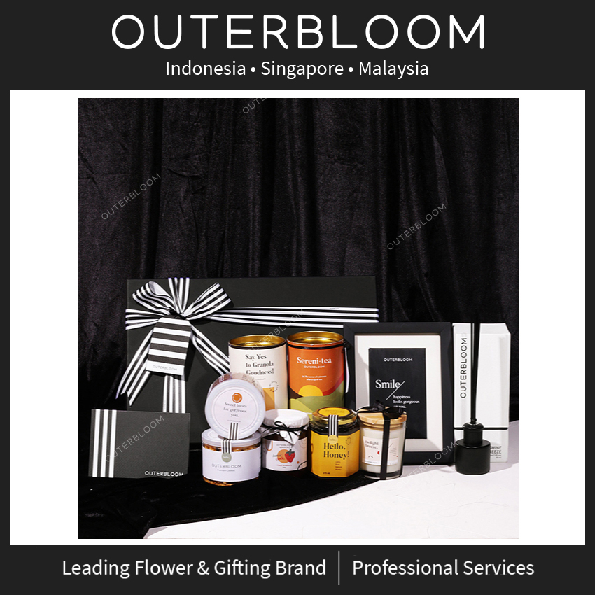 

Valentine Hampers - Outerbloom Evergreen La Dolce Vita Hampers