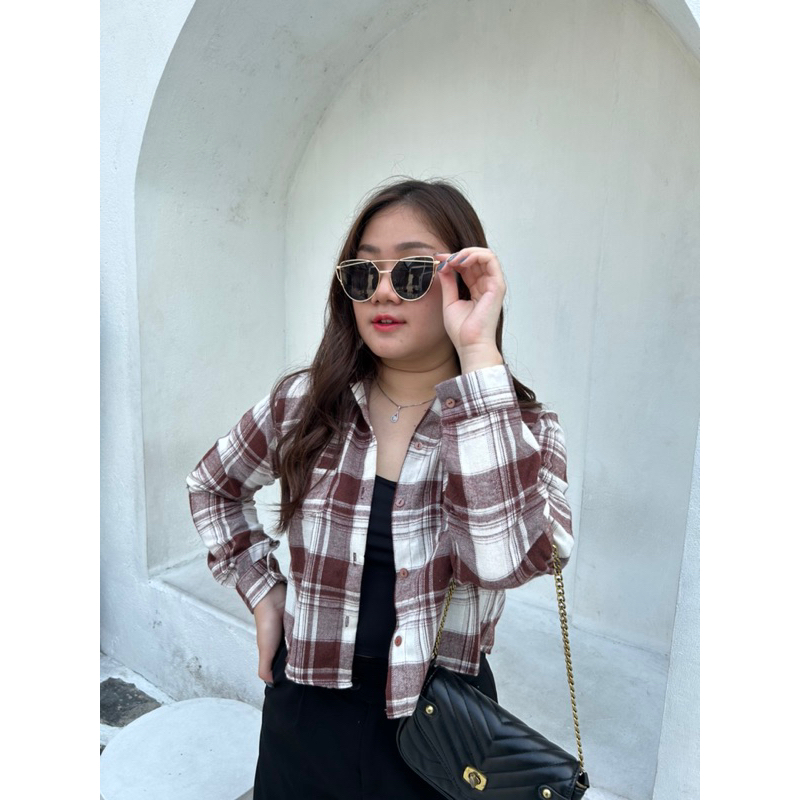 JOSHIN Atasan Kemeja Crop Flanel - Square Shirt