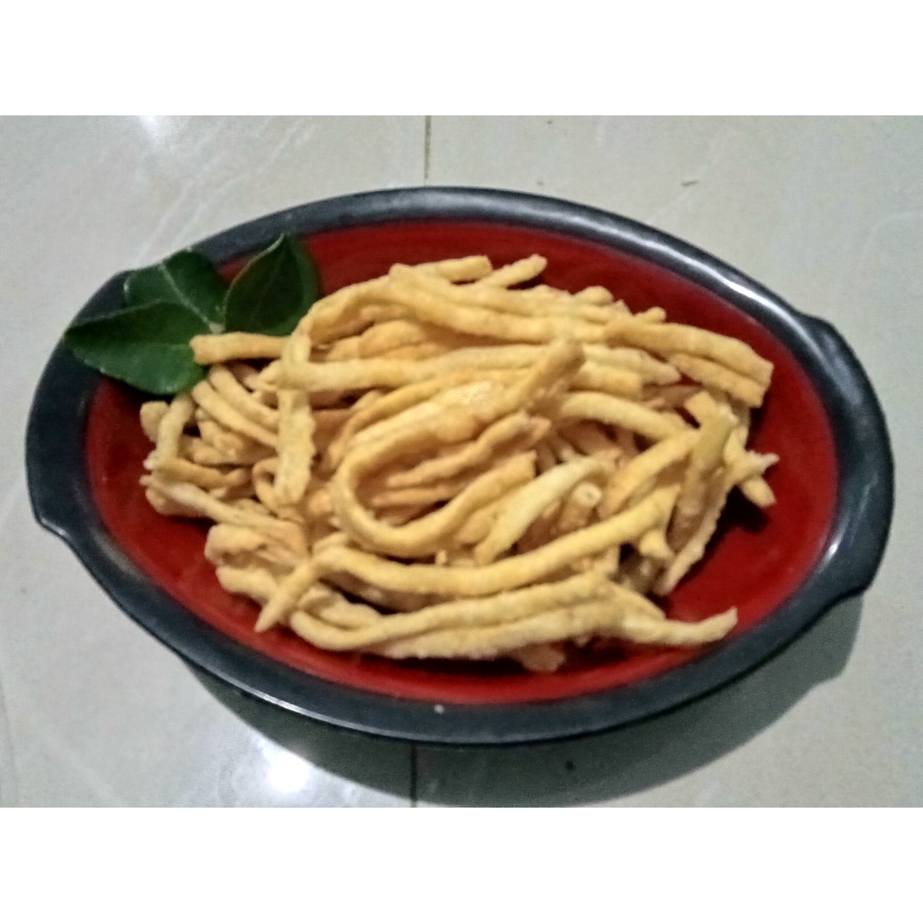 

kerpik Bawang sistik/keripik bandung/keripik sistik khas 250g 500g kriuk renyah gurih