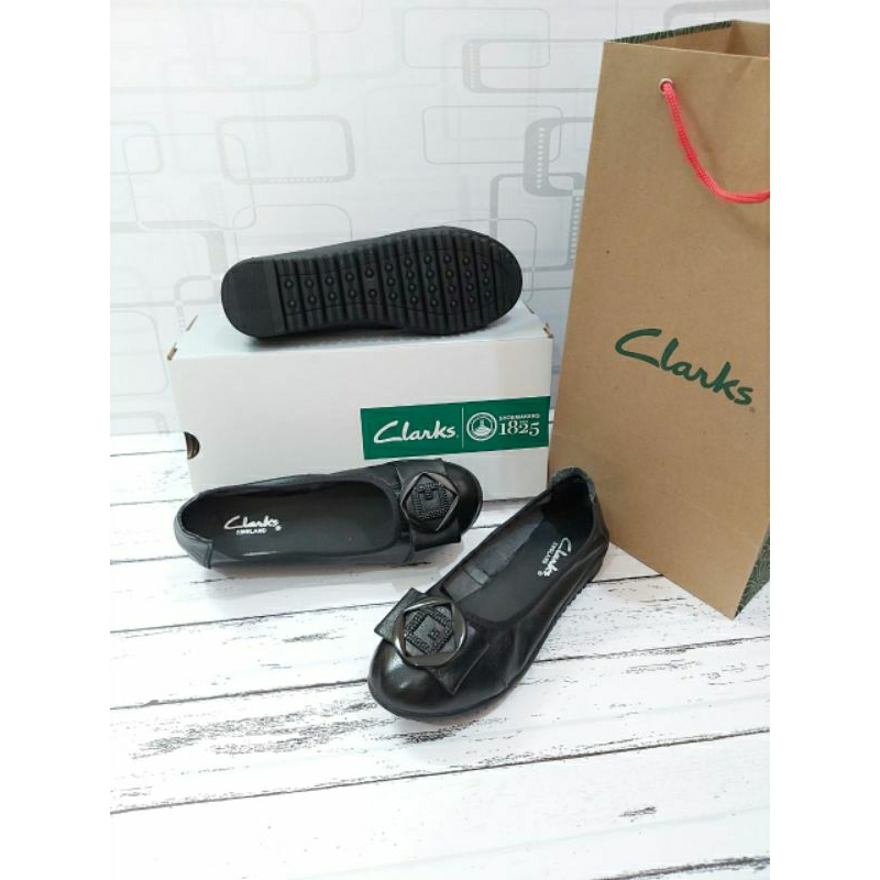 SEPATU CLARKS RG 7259 FLAT WOMEN SHOES