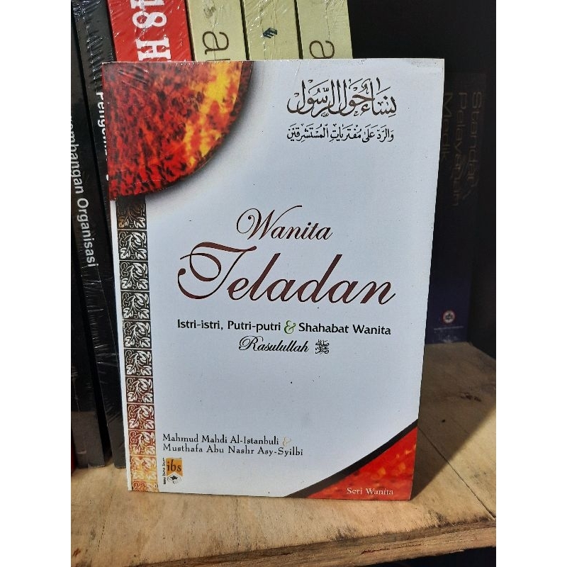 

buku WANITA TELADAN