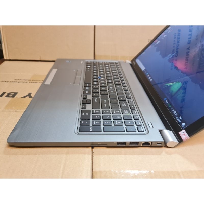 Laptop Toshiba Tecra Z50 Core i5 Gen 4 Ram 16GB Ssd 1TB Layar 15in Ada Numlock Mulus dan Slim