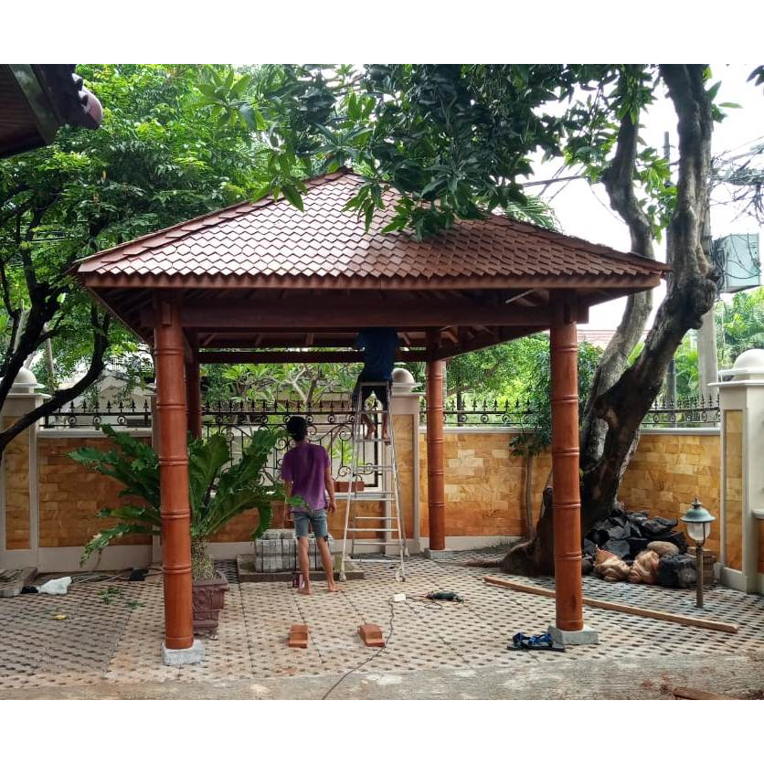 Atap Gazebo Kayu Kelapa Tiang Motif Bambu Ukuran 3x3,5 Meter