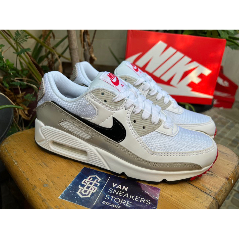 Sepatu Wanita Nike Air Max 90 White Grey Light Original