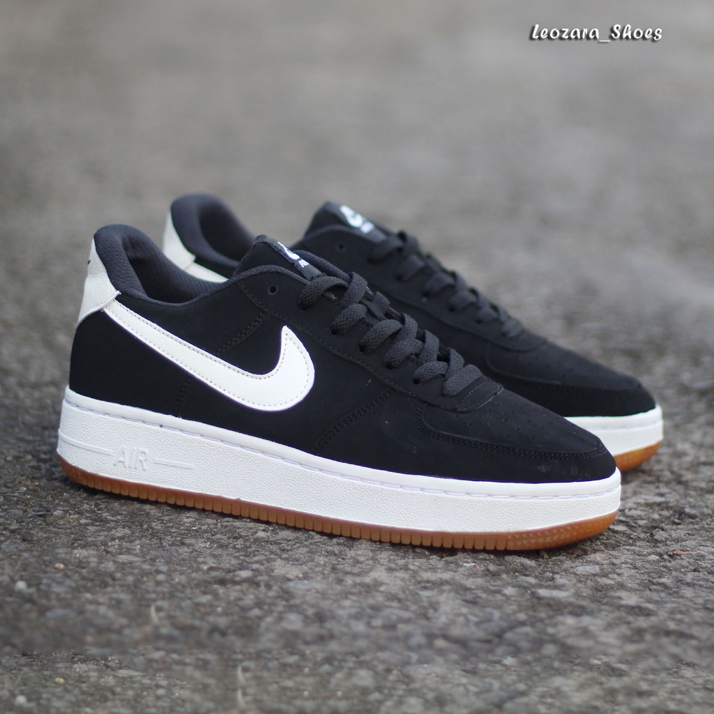 Sepatu Olahraga Outdoor Pria Running Sport Nike Air Force 1 Out Sol Gum Anti Licin