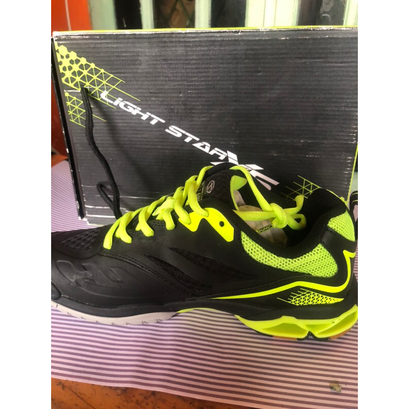 Sepatu MITZUDA Light Star- Hitam Lemon