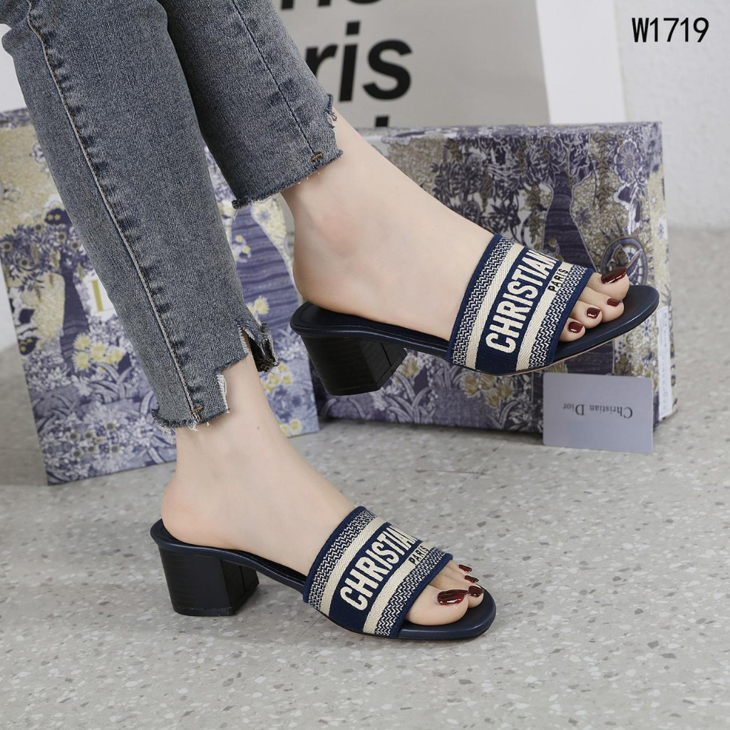 D SUPERFIBER FLATS SANDALS W1718 W1719