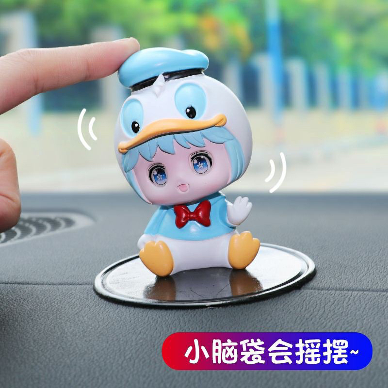 Miniatur Hello Kitty Donald Duck Pikacu / Mainan Mobil / Topper Kue Hello Kitty / Pajangan Hiasan Dashboard Donald Duck