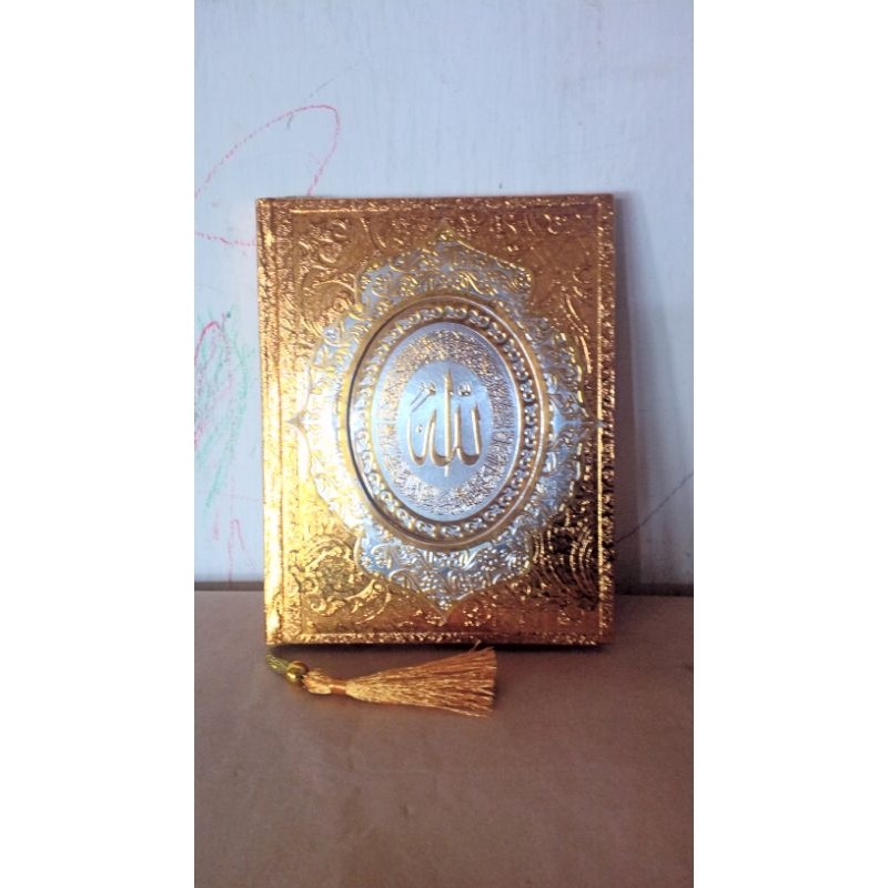 

Hard cover Mq Topeng