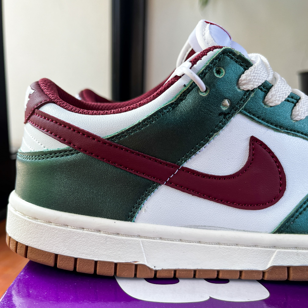 SB DUNK L0W PINE GREEN MAROON